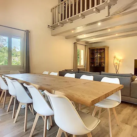 Les Roches Hacienda Provencale Villa *